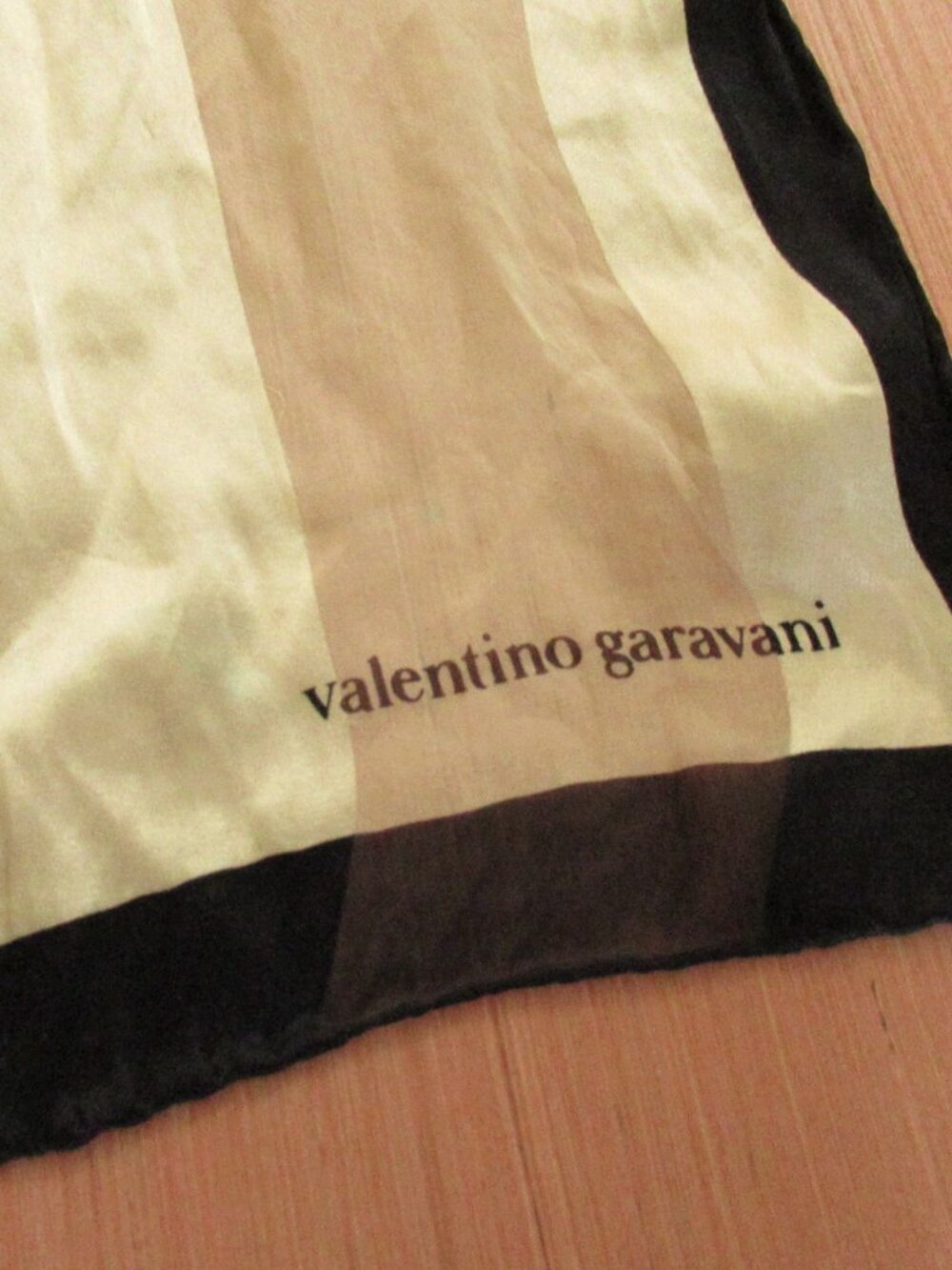 Valentino Garavani Vintage Silk Floral Scarf 32x34 - Picture 6 of 9
